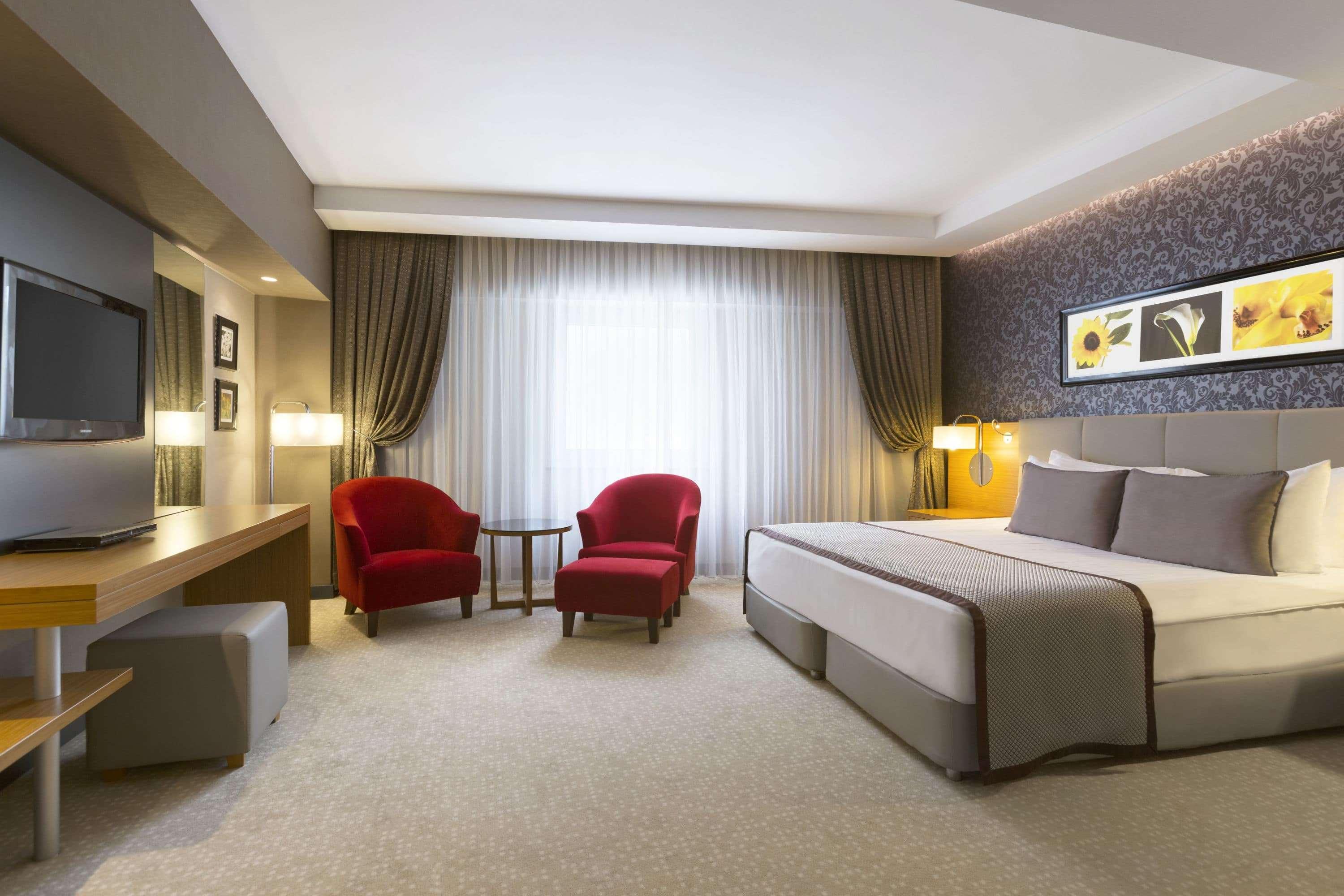 รามาดา พลาซา บาย วินด์แฮม อิซมิต Hotel โคจาเอลี ภายนอก รูปภาพ A room at the hotel