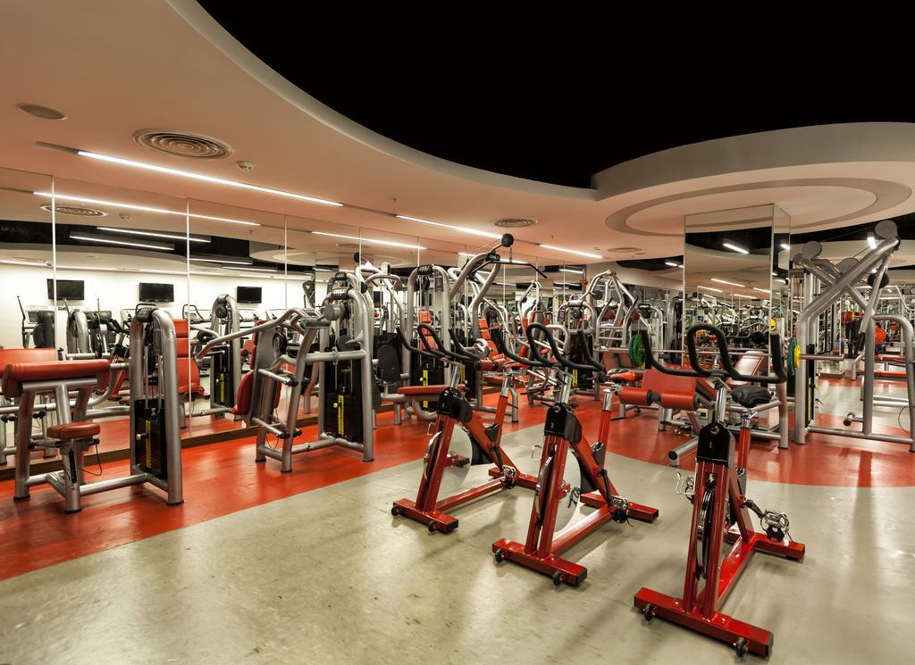 รามาดา พลาซา บาย วินด์แฮม อิซมิต Hotel โคจาเอลี ภายนอก รูปภาพ The gym at the University of Bath